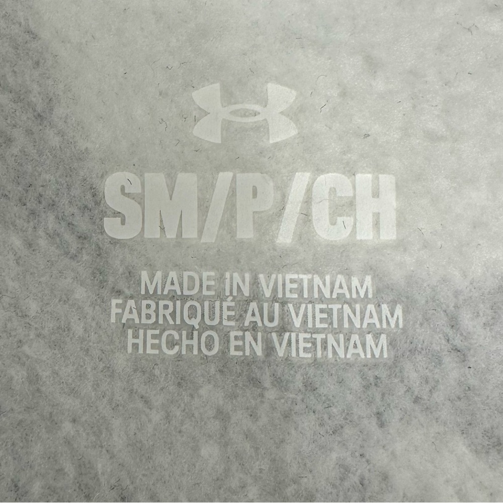 Under Armour Freedom Camo Hoodie Women Small Gray White USA Flag Fleece - Picture 7 of 14